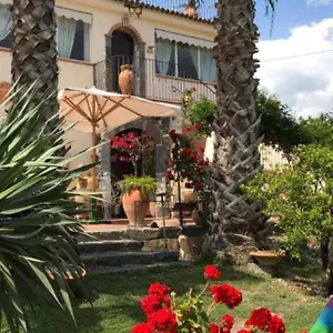 La Capanna Di Giuseppe E Maria Taormina
